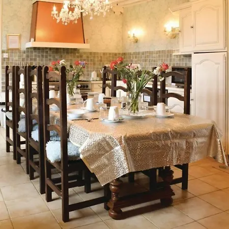 Chateau De Bremesnil *